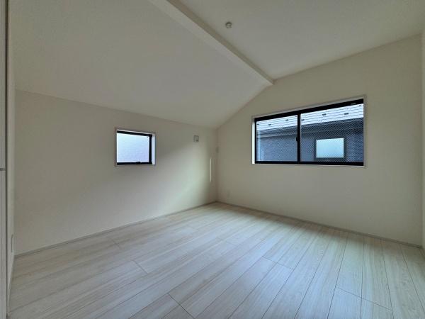 【1号棟】南区新築戸建　LDK18帖　対面キッチン