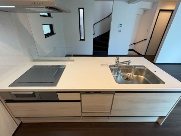 【3号棟】相模原市南区新築 駅まで平坦歩12分 トイレ2ヶ所(キッチン)