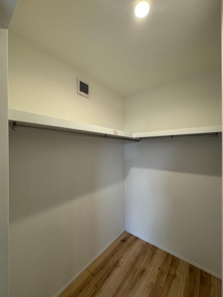 【1号棟】泉区新築戸建SICWICパントリー(収納)