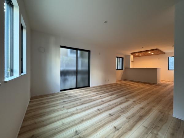 【1号棟】泉区新築戸建SICWICパントリー(その他内観)