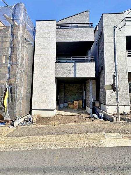 【7号棟】緑区新築戸建 パントリー ビルトイン車庫(その他現地)