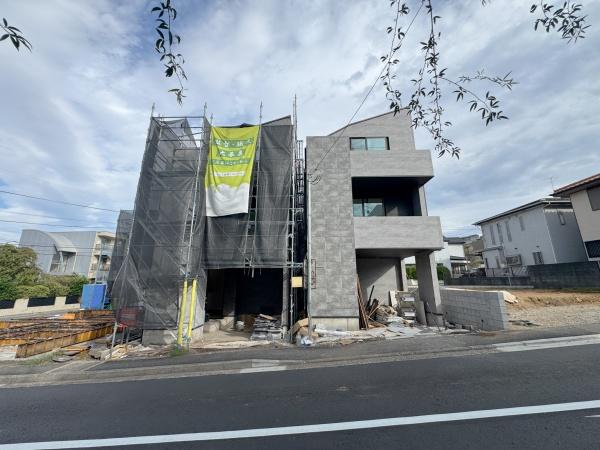 【7号棟】緑区新築戸建　パントリー　ビルトイン車庫