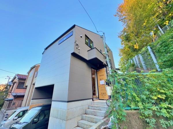 【1号棟】磯子区新築戸建　LDK18帖　ビルトイン車庫