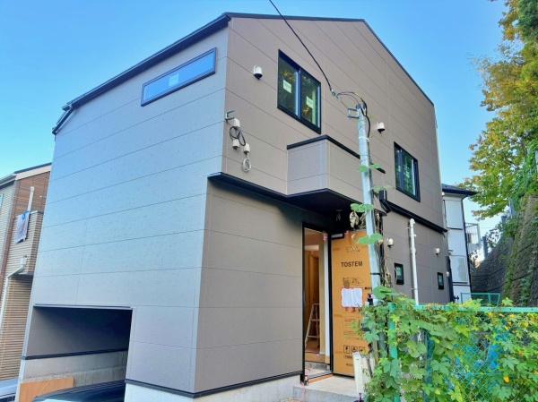 【1号棟】磯子区新築戸建　LDK18帖　ビルトイン車庫