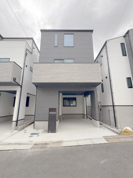 【2号棟】磯子区新築戸建　パントリー吹抜け