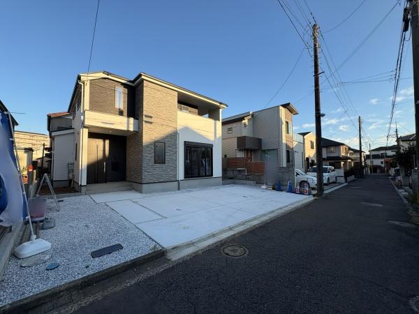 【1号棟】戸塚区新築戸建　LDK23帖　3台駐車可　床暖房