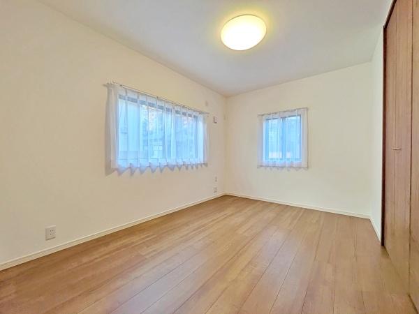 鎌倉市稲村ガ崎2丁目の中古一戸建て(洋室)