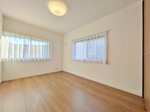 鎌倉市稲村ガ崎2丁目の中古一戸建て(洋室)