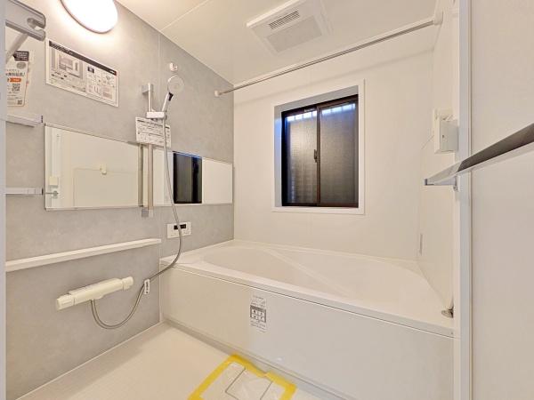 鎌倉市稲村ガ崎2丁目の中古一戸建て(バス)