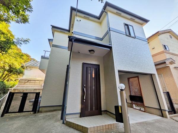 鎌倉市中古戸建　駅平坦歩5分　ビルトイン車庫