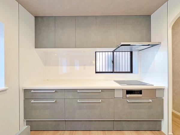 鎌倉市稲村ガ崎2丁目の中古一戸建て(収納)