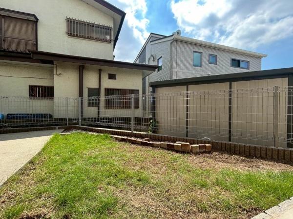 横浜市泉区上飯田町の中古一戸建て(庭)
