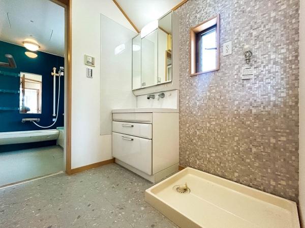 横浜市泉区上飯田町の中古一戸建て(洗面台・洗面所)