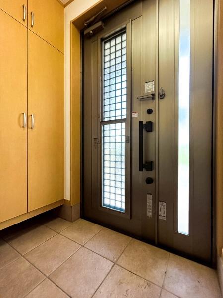 横浜市泉区上飯田町の中古一戸建て(玄関)