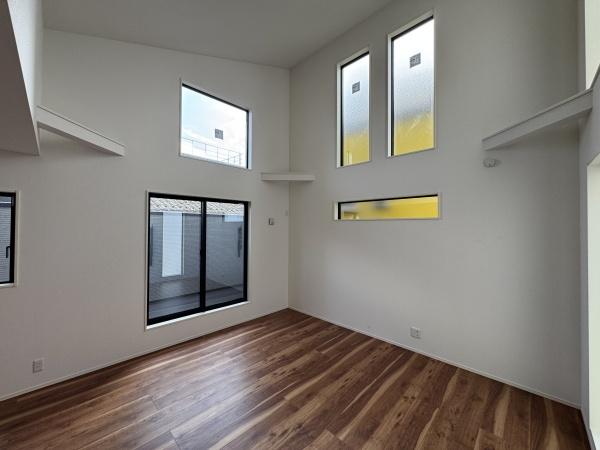 【1号棟】磯子区新築戸建　LDK19帖　南面バルコニー