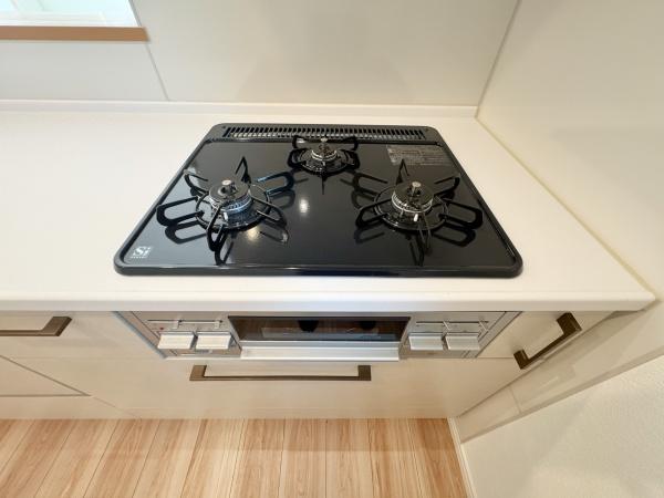 都筑区新築戸建　WIC　パントリー　和室　対面キッチン