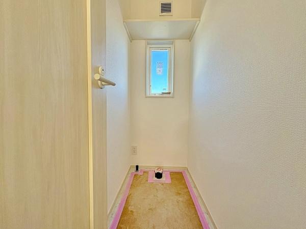 【A号棟】緑区新築戸建ビルトイン車庫ルーバル(トイレ)