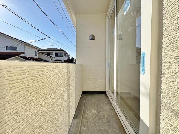 【B号棟】緑区新築戸建ビルトイン車庫ルーバル(バルコニー)