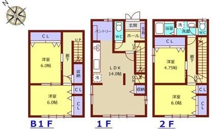 磯子区中古戸建　2台駐車可　パントリー