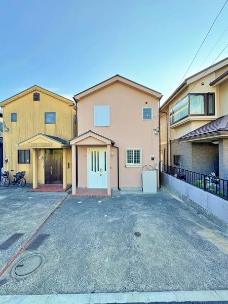 磯子区中古戸建　2台駐車可　パントリー