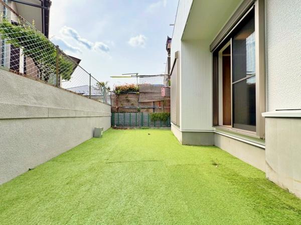戸塚区中古戸建スカイバルコニー南向き庭付
