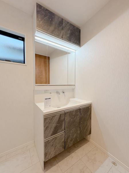 【D号棟】金沢区新築戸建リビング18帖以上