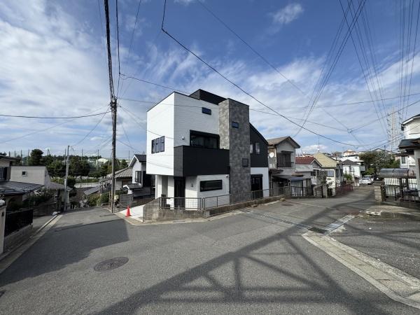 旭区新築戸建リビング19.6帖ロフト