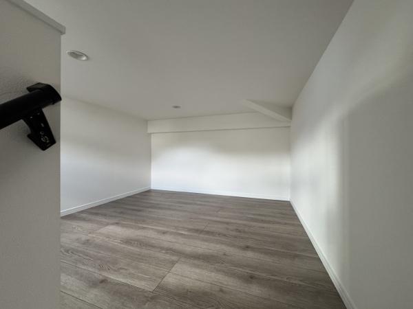 旭区新築戸建リビング19.6帖ロフト