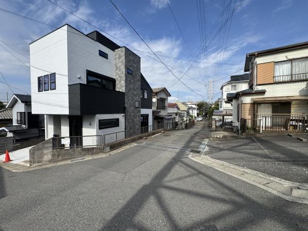 旭区新築戸建リビング19.6帖ロフト