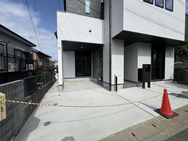 旭区新築戸建リビング19.6帖ロフト