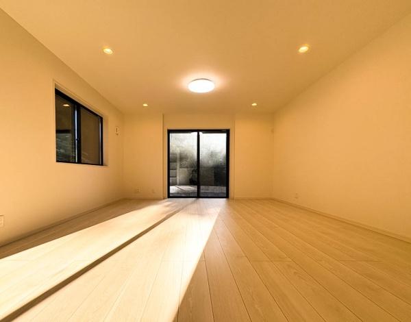 横浜市港北区小机町の新築一戸建