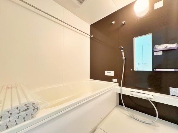 金澤区新築戸建　整形地広々51坪　リビング20帖　陽当り◎