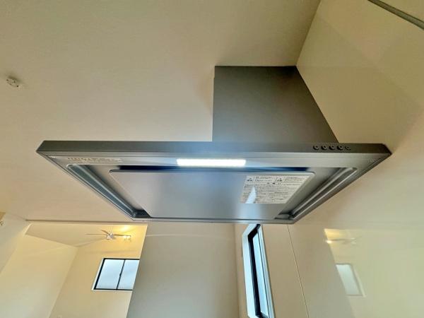 金澤区新築戸建　整形地広々51坪　リビング20帖　陽当り◎