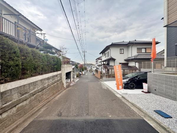 金澤区新築戸建　整形地広々51坪　リビング20帖　陽当り◎