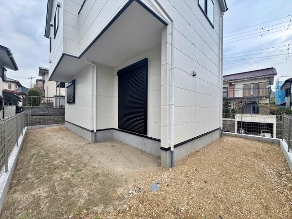 金澤区新築戸建　整形地広々51坪　リビング20帖　陽当り◎