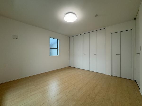 都筑区新築戸建パントリーWIC屋根付きバルコニー