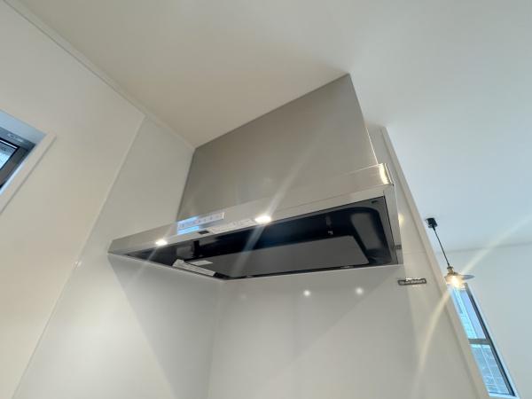 都筑区新築戸建パントリーWIC屋根付きバルコニー