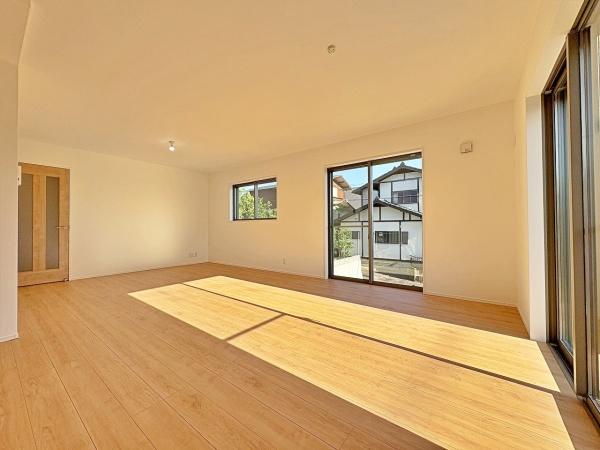 【1号棟】緑区新築戸建2台駐車可LDK20帖