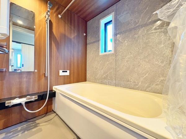 泉区新築戸建角地ルーフバルコニー