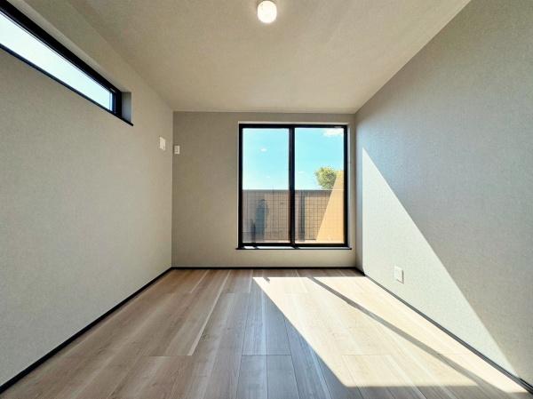 泉区新築戸建角地ルーフバルコニー