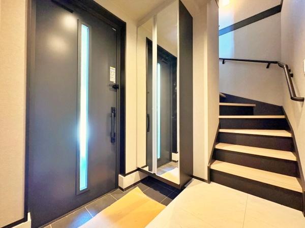 泉区新築戸建角地ルーフバルコニー