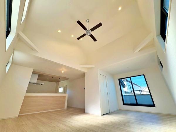 【2号棟】大和市新築戸建2台駐車可床暖房