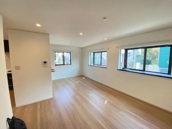 栄区中古戸建リフォーム済南東角地南面道路