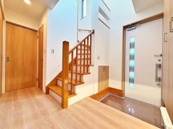 青葉区中古戸建グルニエ各居室収納庭付