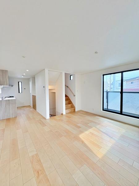 横浜市西区境之谷の新築一戸建