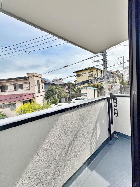 横浜市西区境之谷の新築一戸建