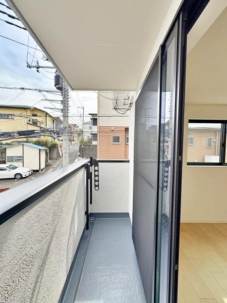 横浜市西区境之谷の新築一戸建