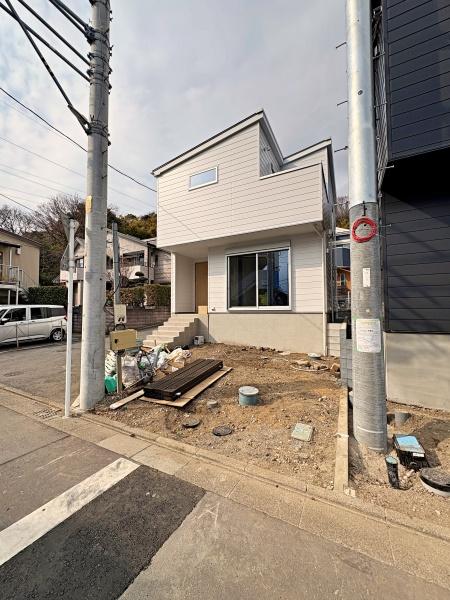 【A号棟】藤沢市新築戸建2台駐車可WICSIC吹抜