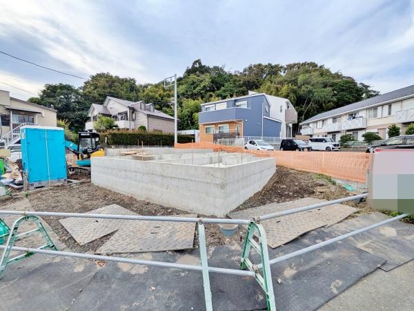 【B号棟】藤沢市新築戸建2台駐車可WICSIC吹抜