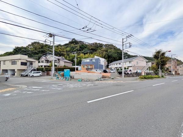 【B号棟】藤沢市新築戸建2台駐車可WICSIC吹抜